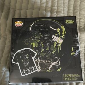 Funko Black and Green Graphic Tee Short Sleeve